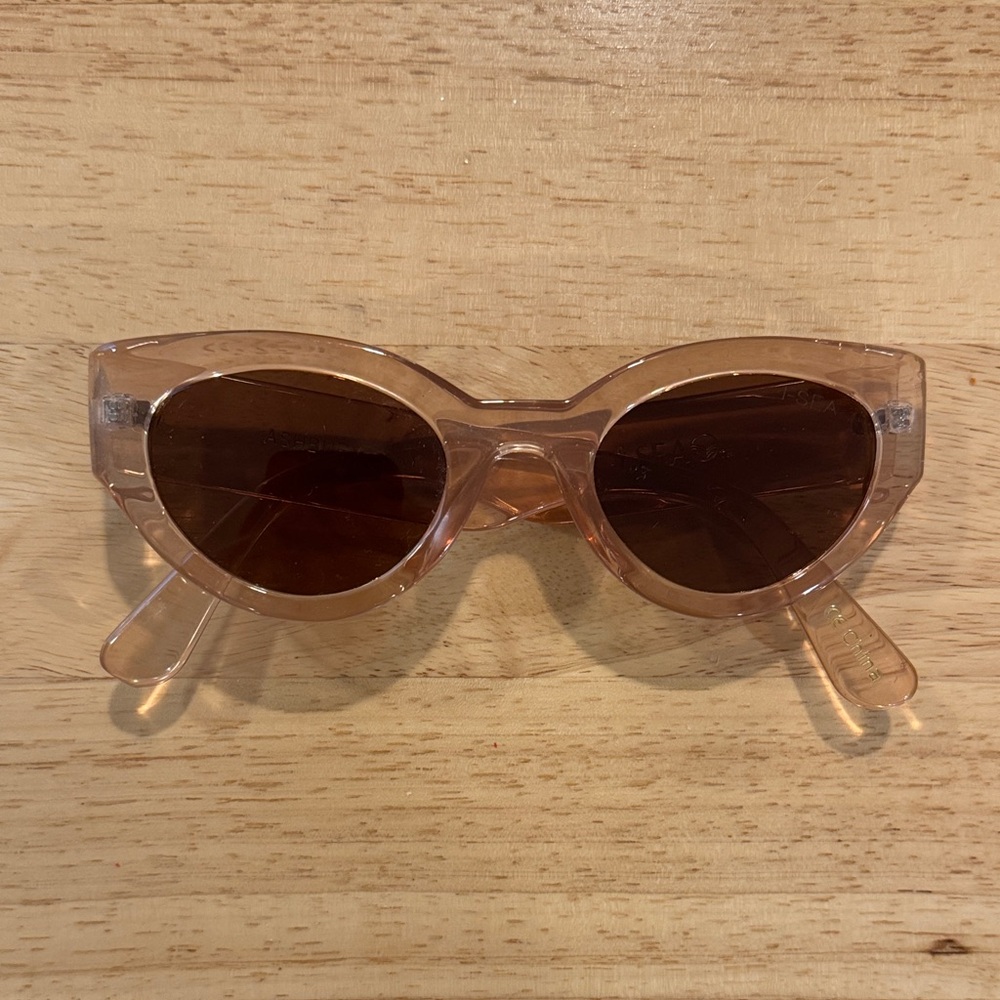 Limited Edition I-Sea Polarized Cat-Eye Sunglasses